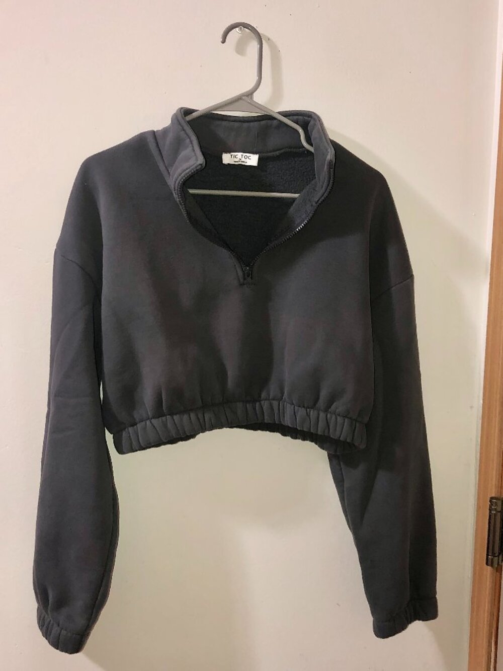 Tic Toc Cropped 1/4 Zip Pullover Sweater M Charcoal Athleisure Y2K Streetwear